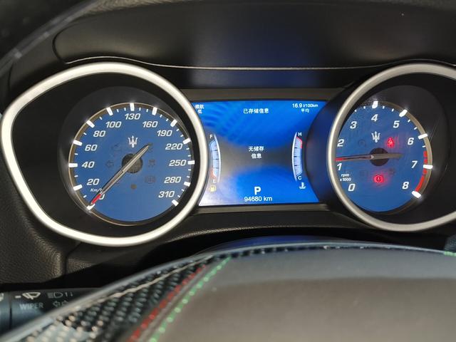 Maserati Ghibli 2018 thumb 5
