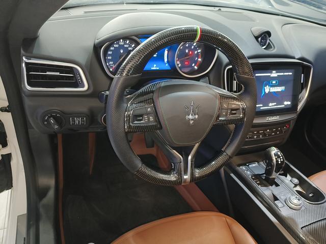 Maserati Ghibli 2018 thumb 6