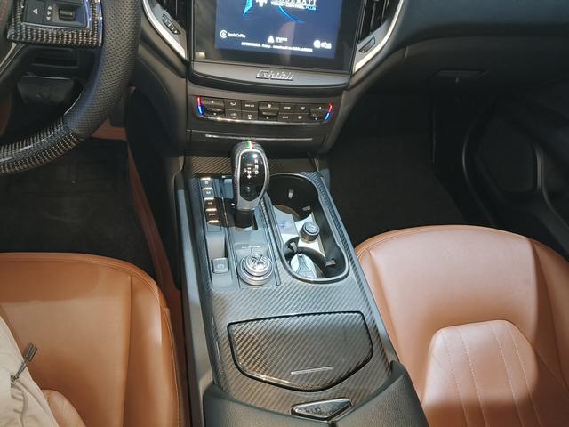 Maserati Ghibli 2018 thumb 7