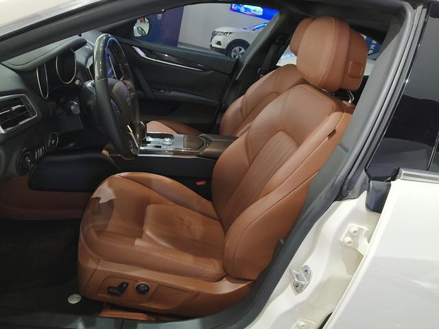Maserati Ghibli 2018 thumb 8