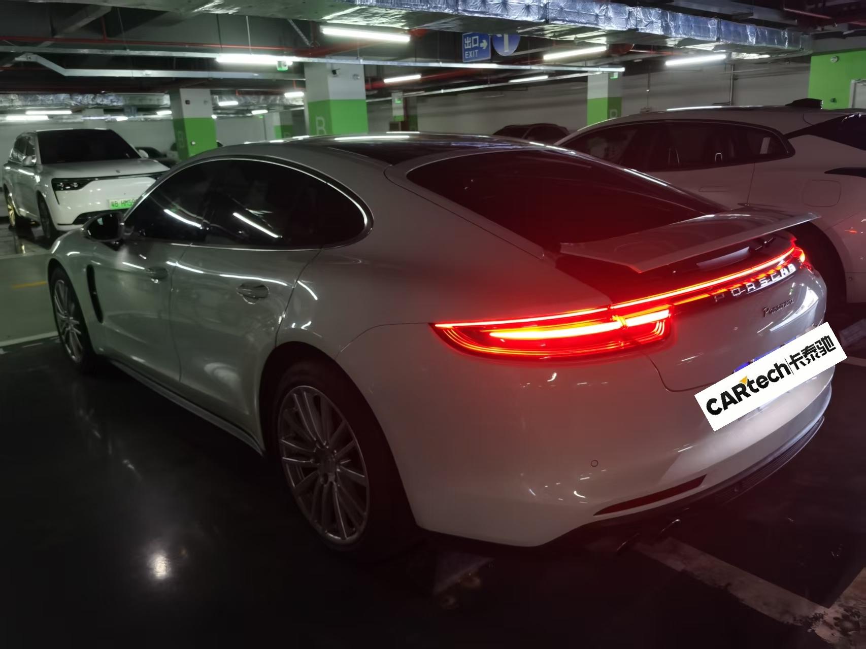 Porsche Panamera 2017 thumb 10
