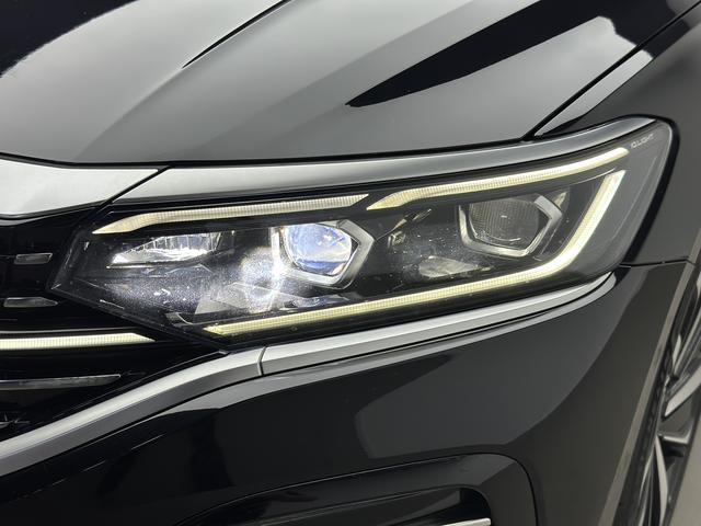Volkswagen Passat (North America and China) 2023 thumb 10