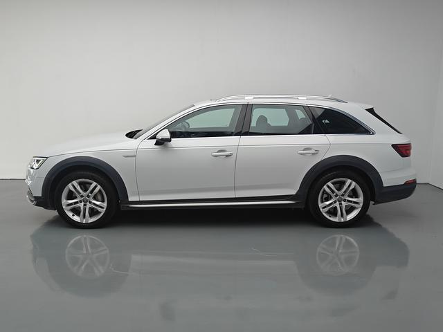 Audi A4 2019 thumb 2