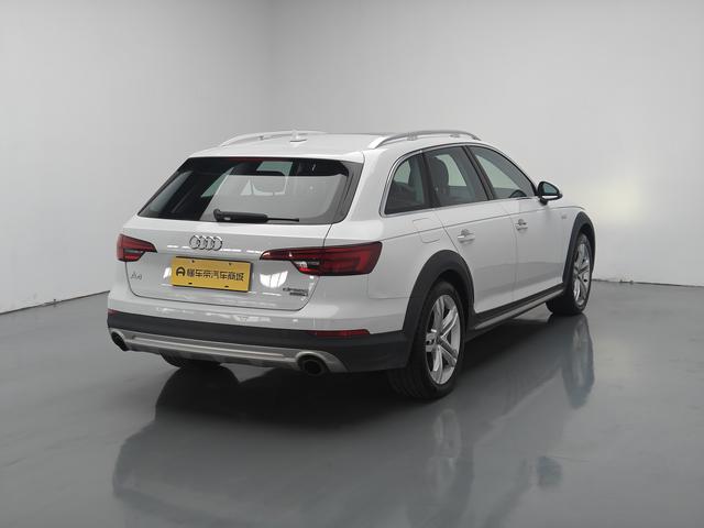 Audi A4 2019 thumb 5
