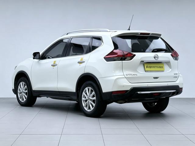 Nissan X-Trail 2019 thumb 3