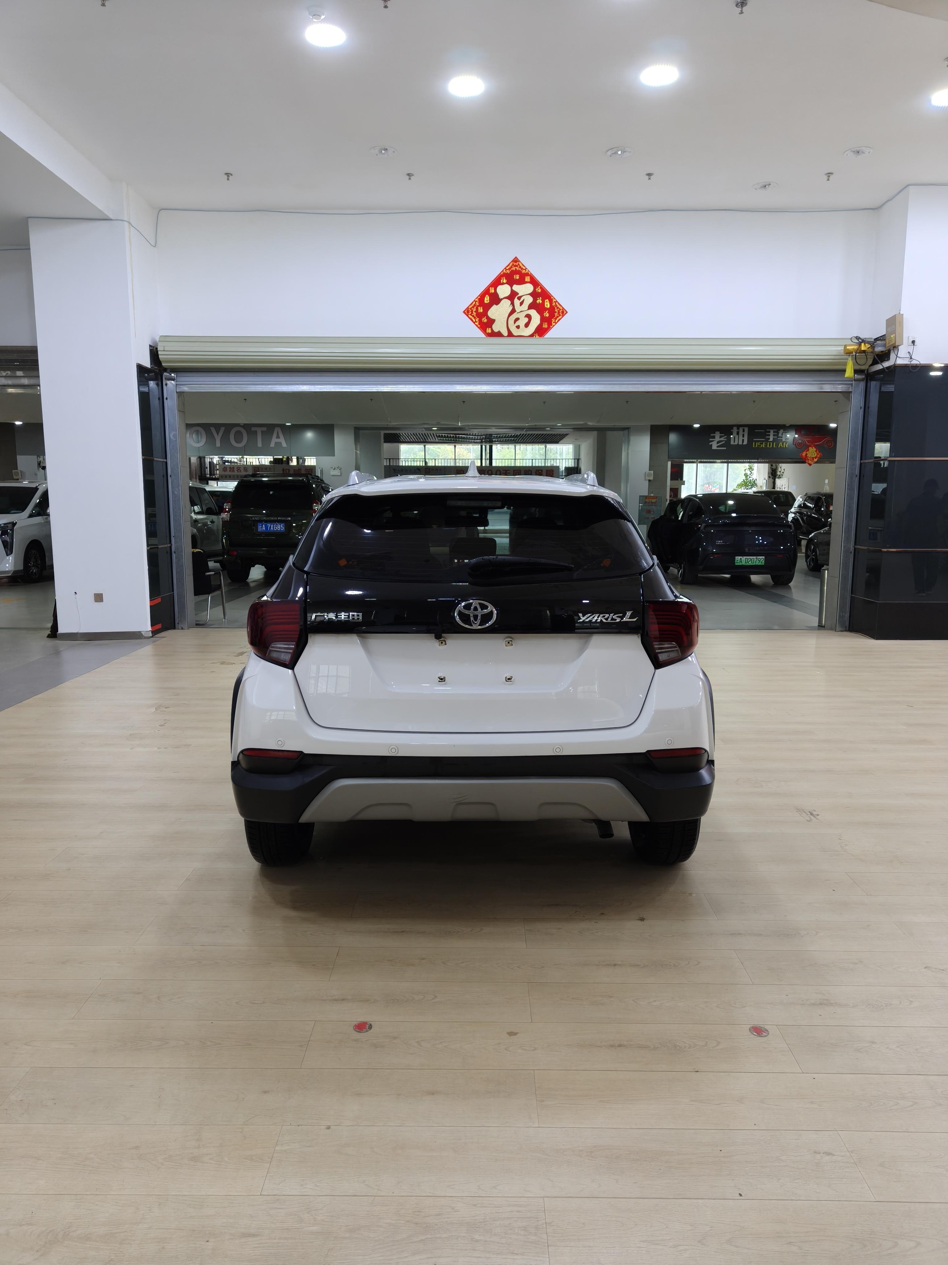 Toyota Yaris 2021 thumb 2