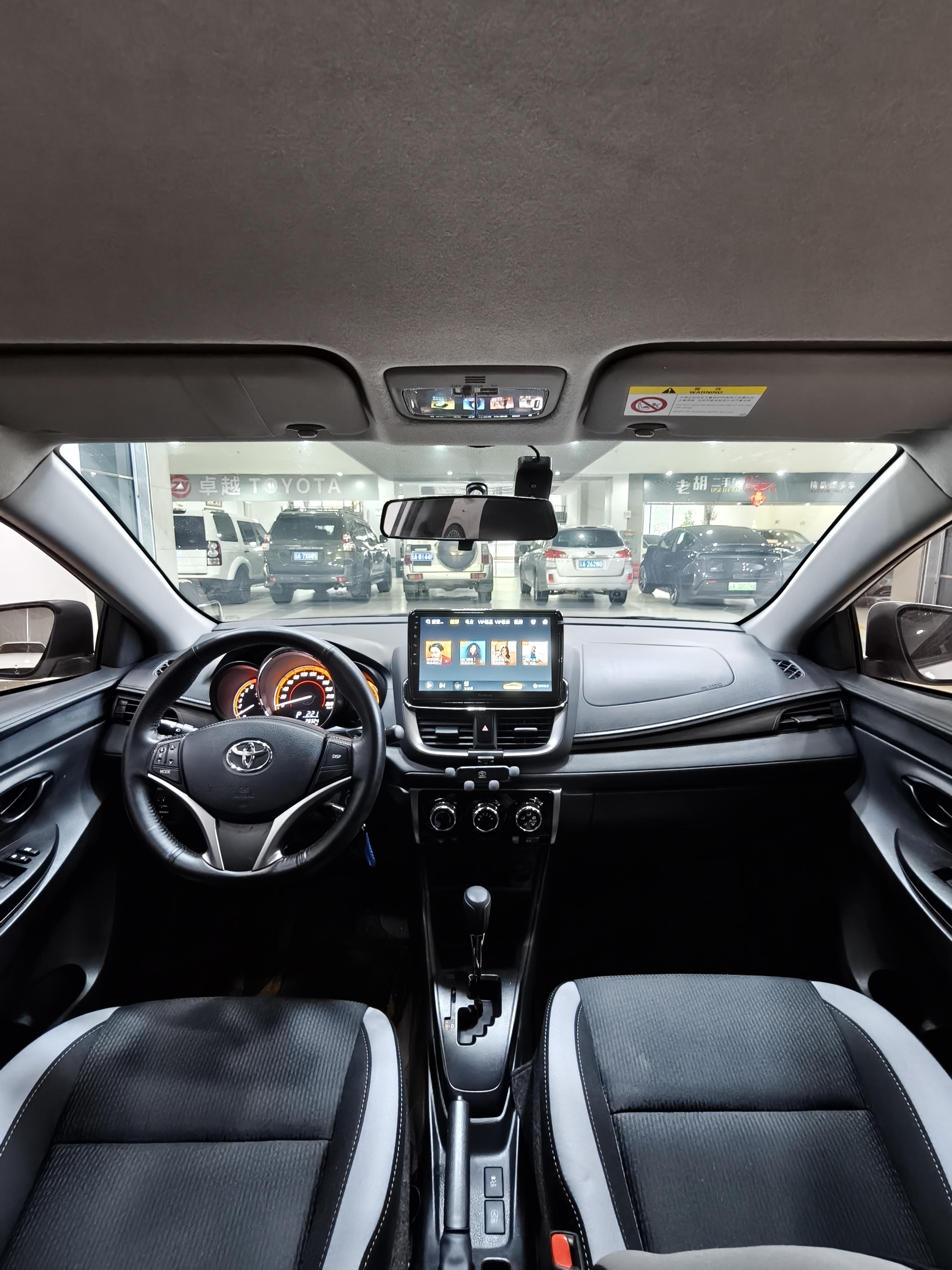 Toyota Yaris 2021 thumb 3