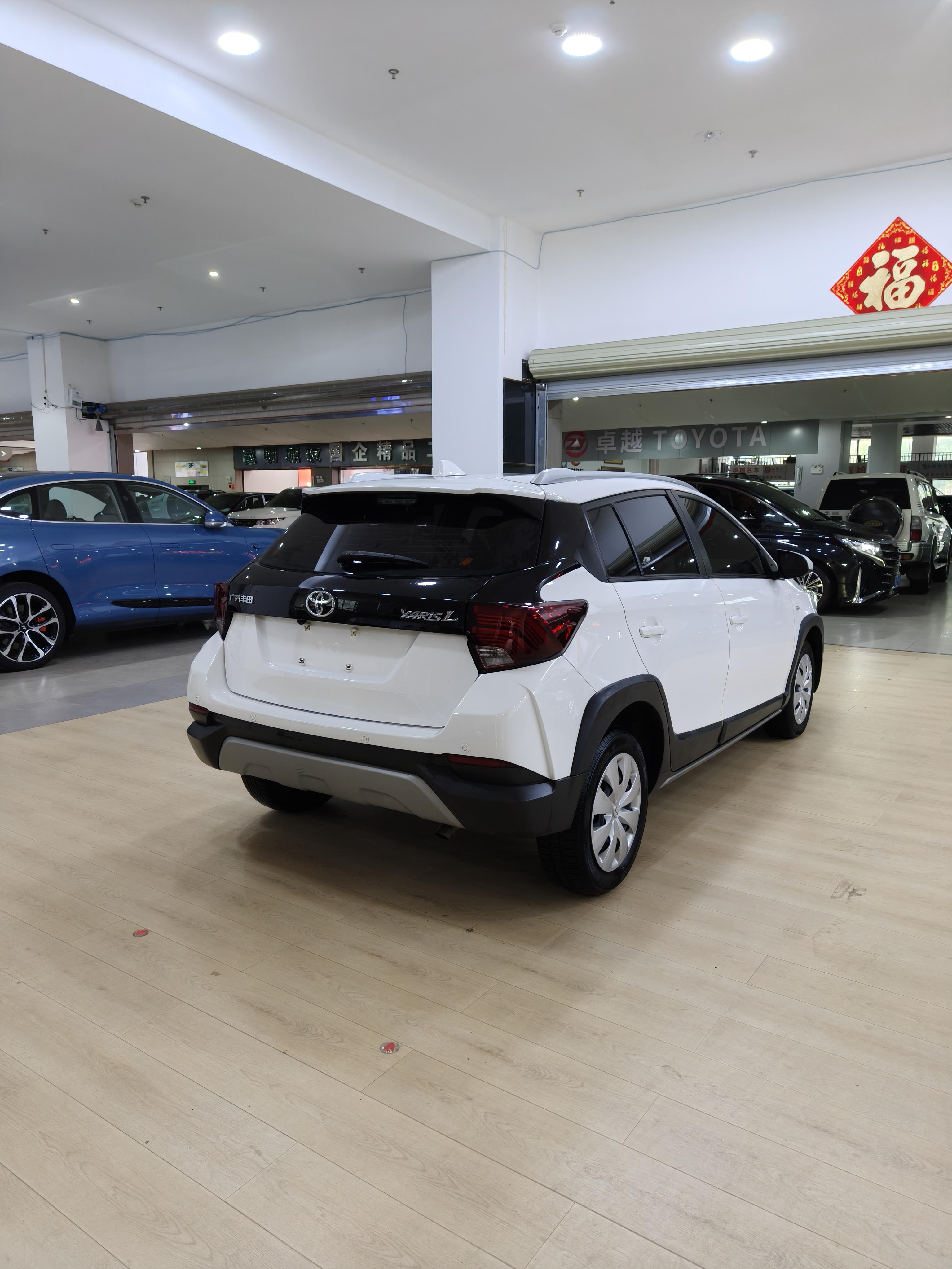 Toyota Yaris 2021 thumb 5