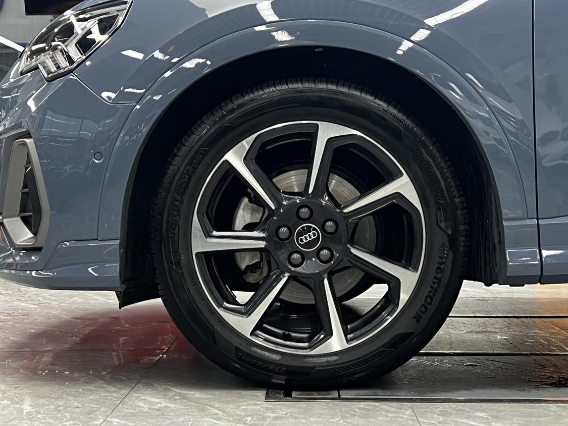 Audi Q3 2022 thumb 9