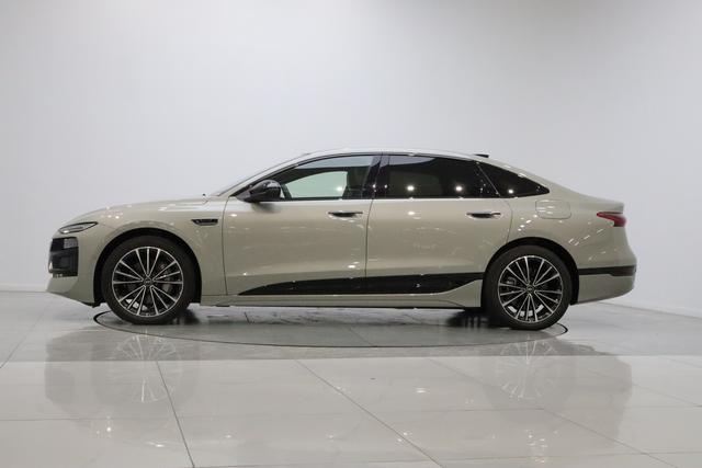 Audi A6L e-tron 2026 thumb 2