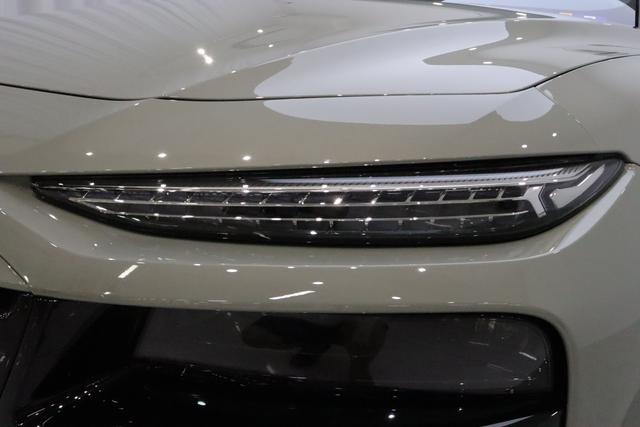 Audi A6L e-tron 2026 thumb 10