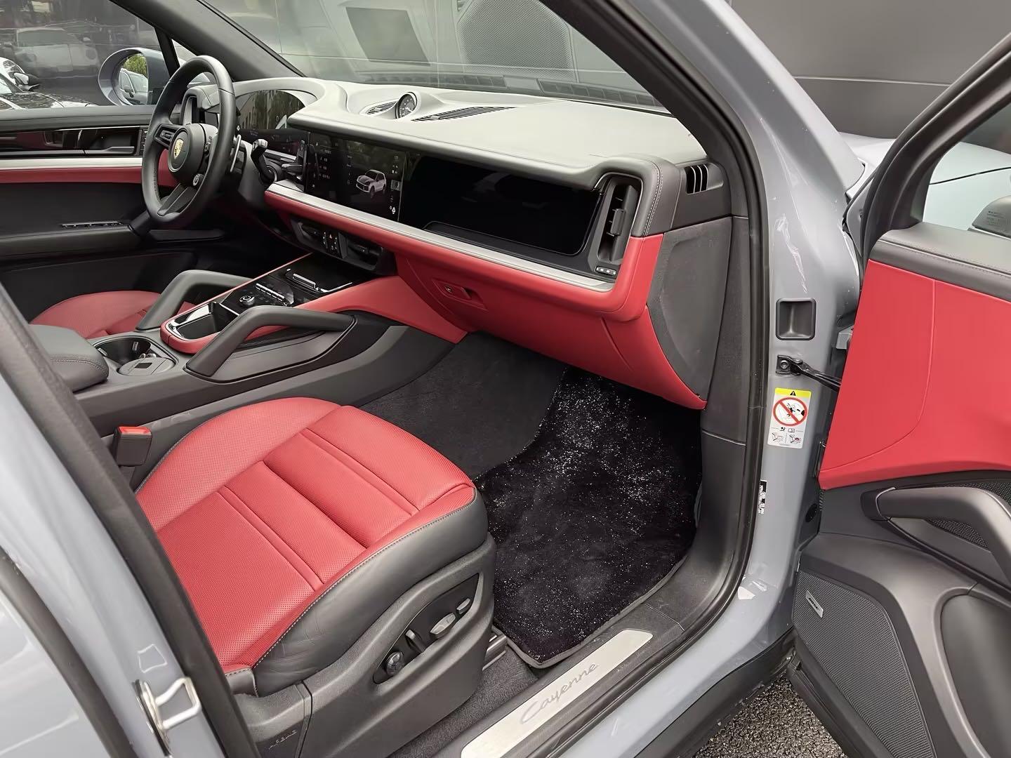 Porsche Cayenne 2024 thumb 8