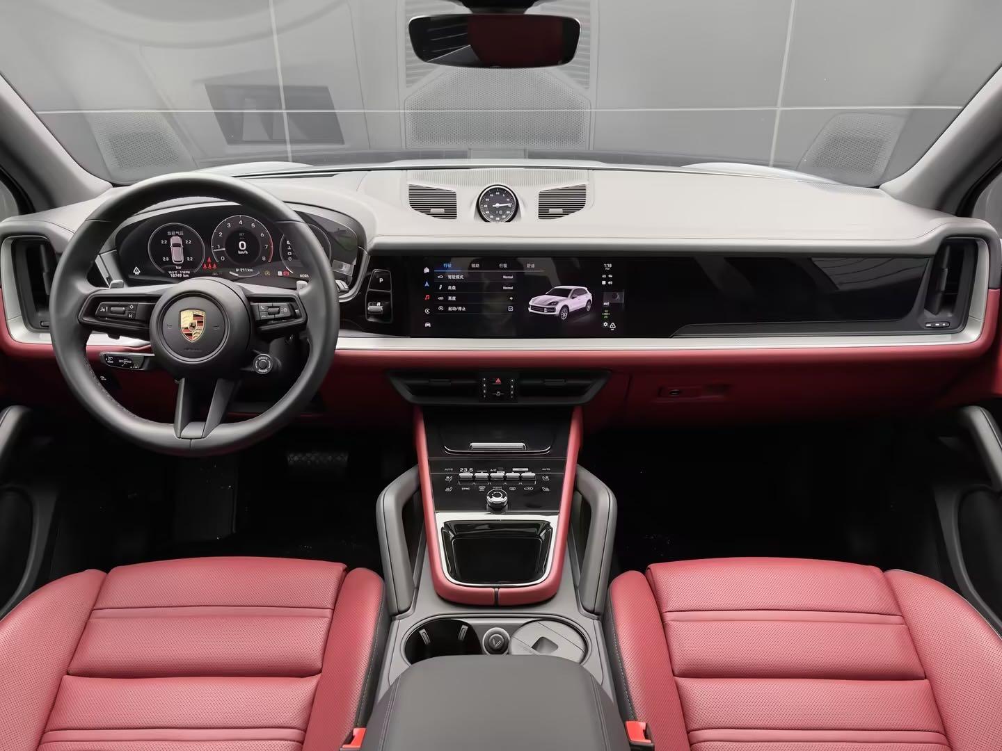 Porsche Cayenne 2024 thumb 10