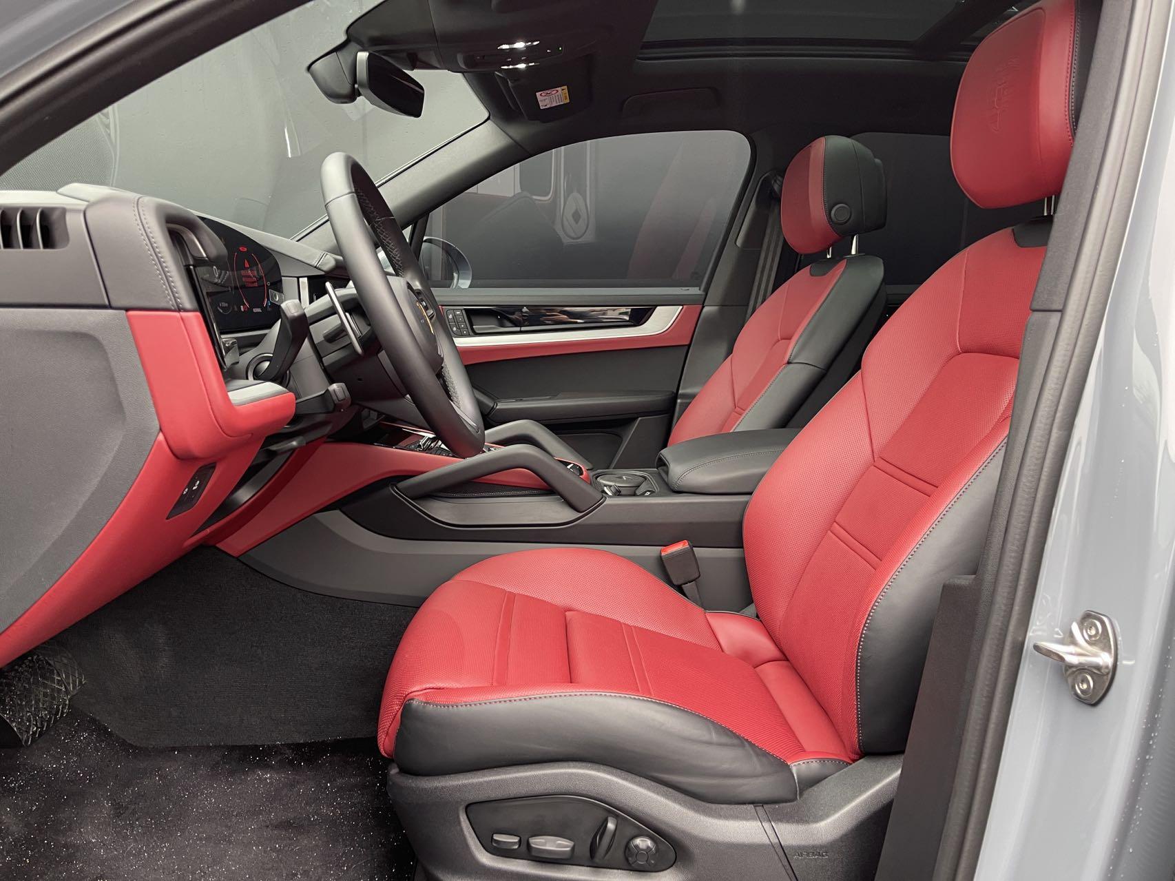 Porsche Cayenne 2024 thumb 12