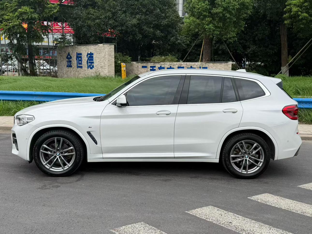 BMW X3 2020 thumb 10