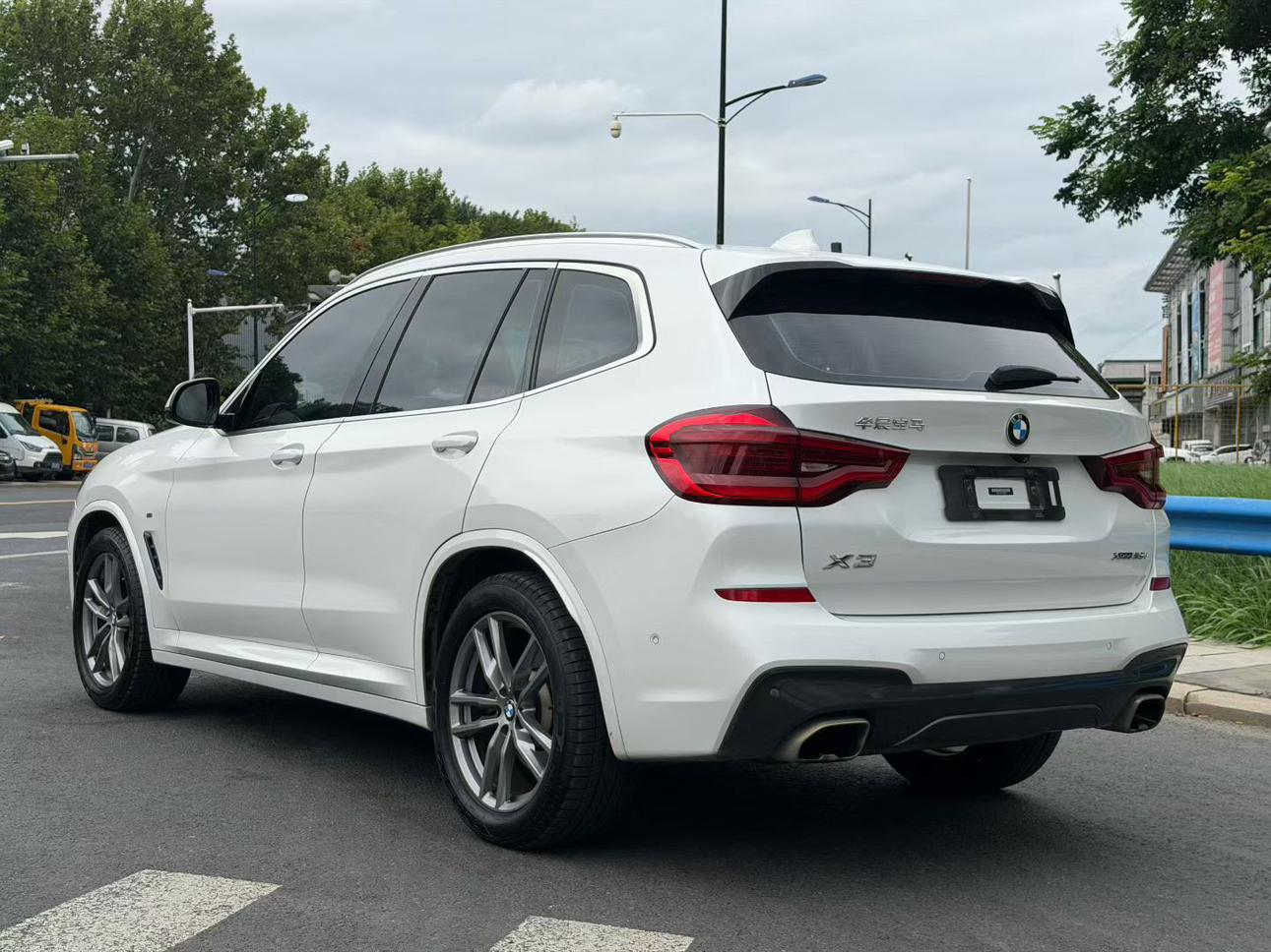 BMW X3 2020 thumb 11