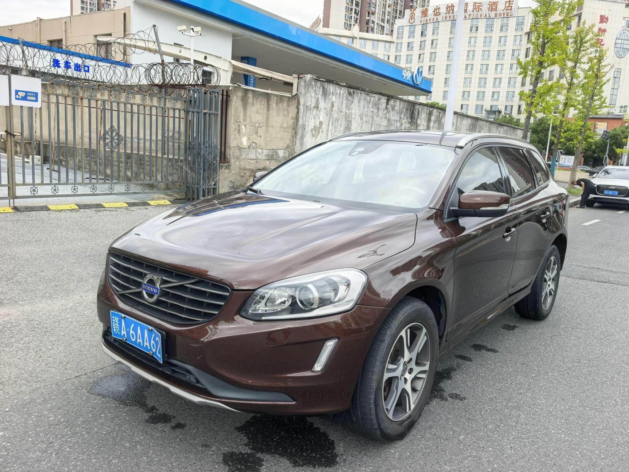 Volvo XC60 2014 thumb 8