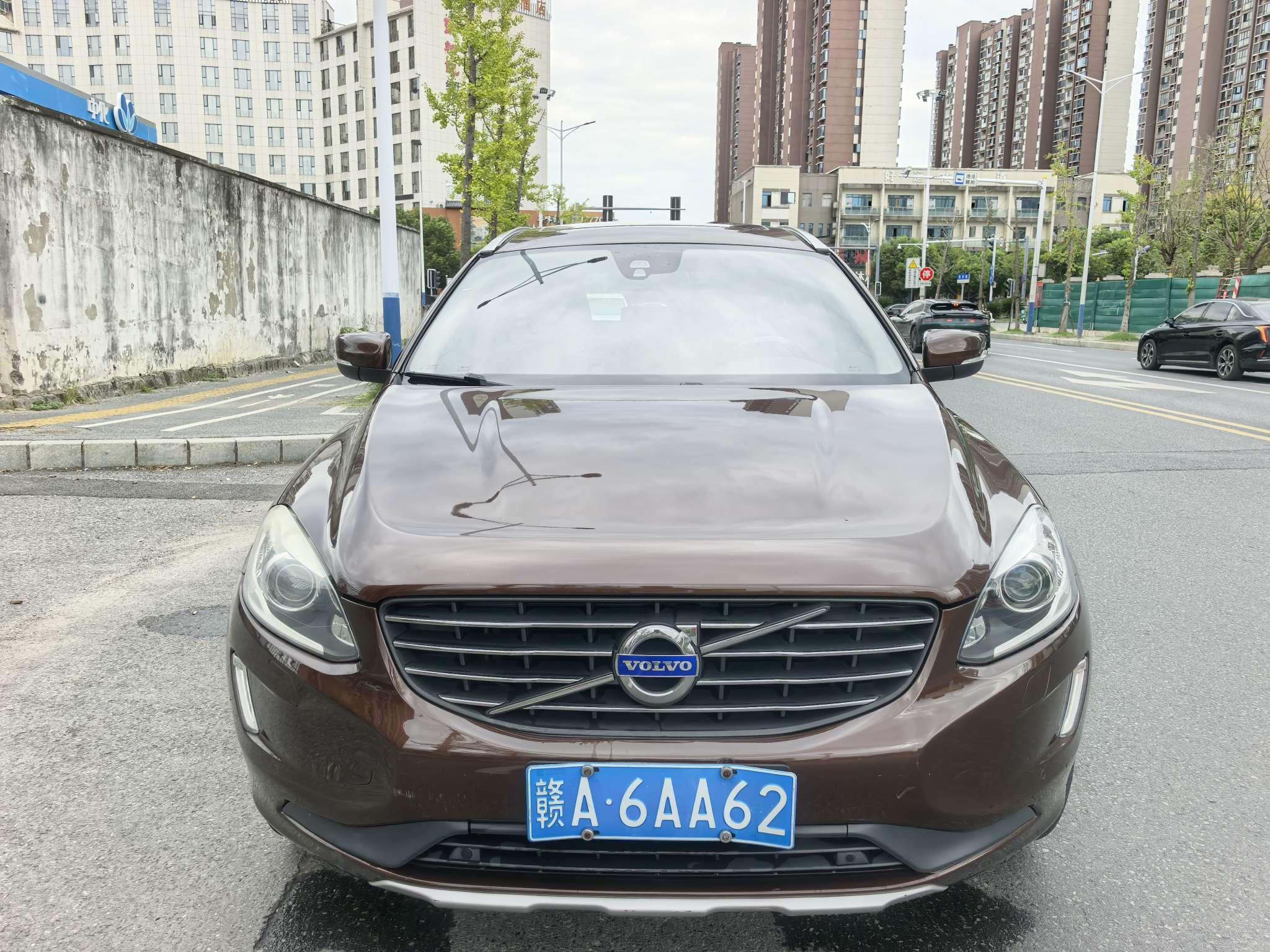 Volvo XC60 2014 thumb 9