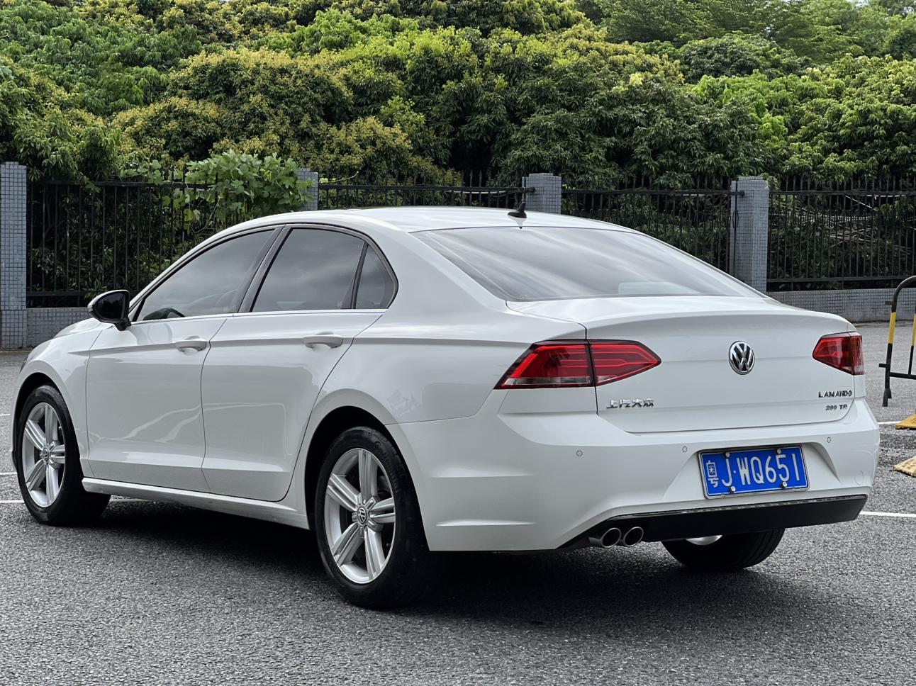 Volkswagen Lamando 2018 thumb 3