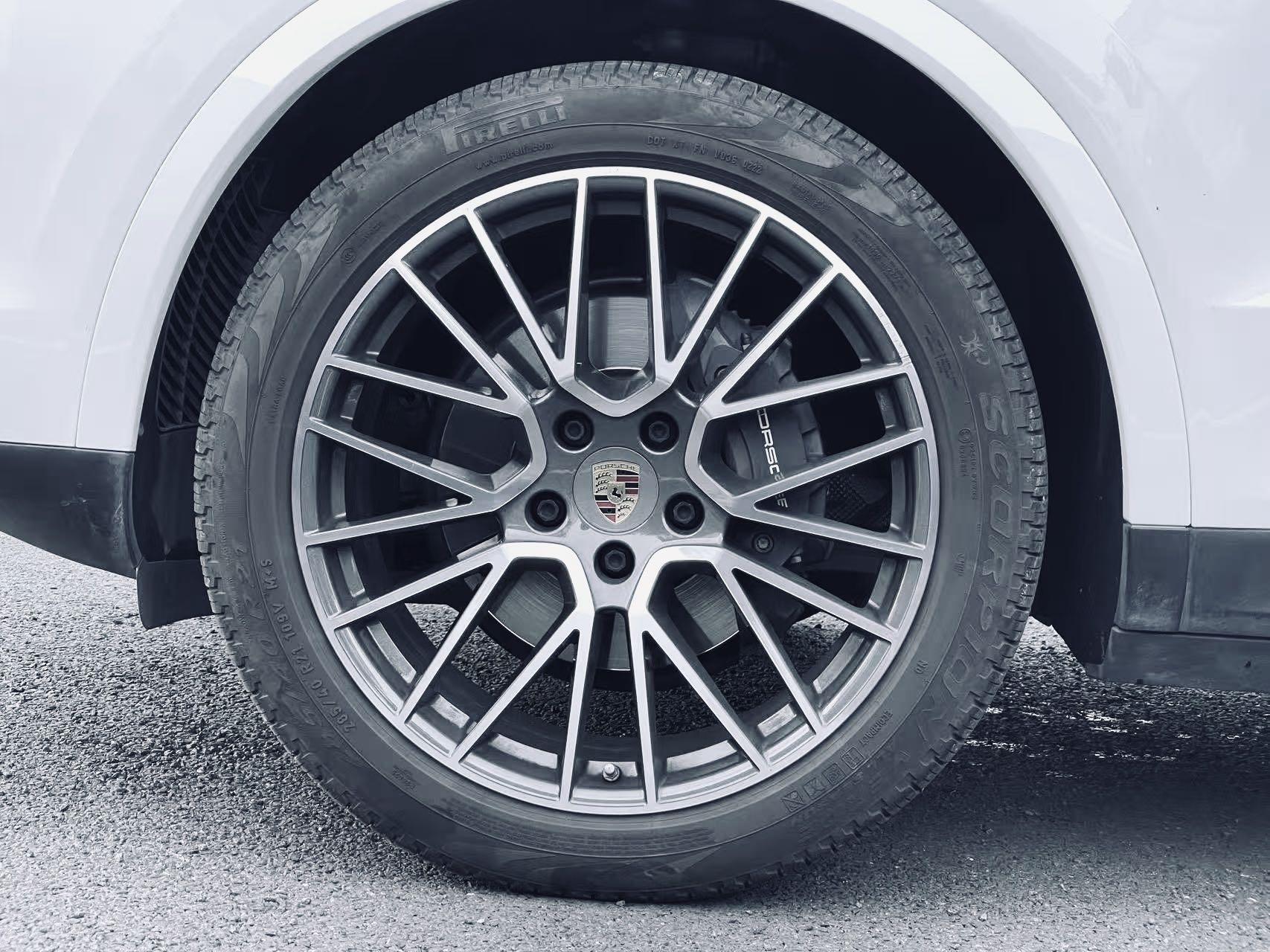 Porsche Cayenne 2023 thumb 6