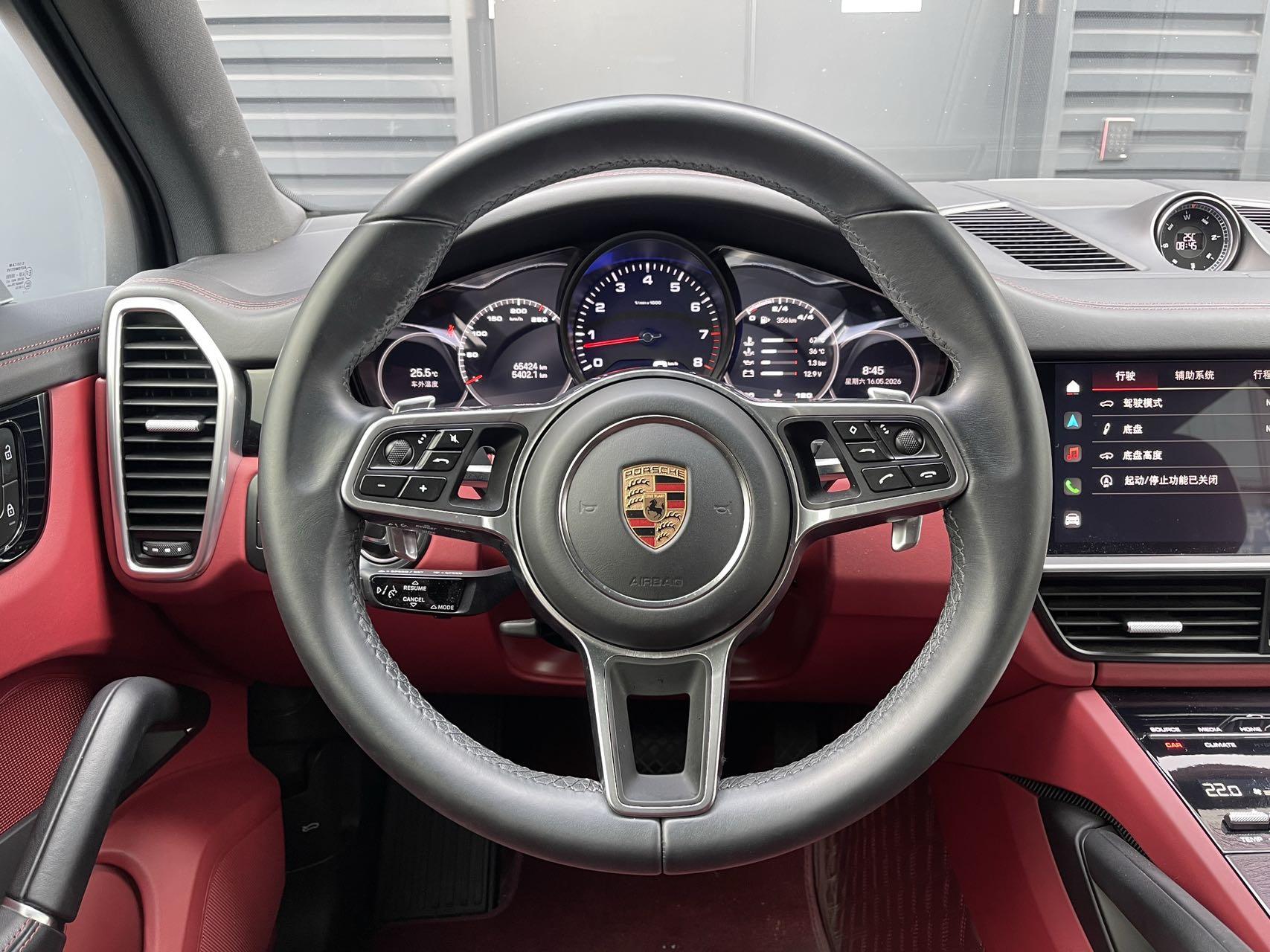 Porsche Cayenne 2023 thumb 9