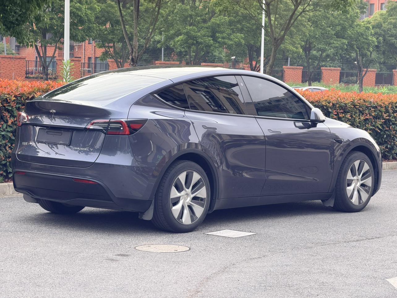 Tesla Model Y 2022 thumb 9