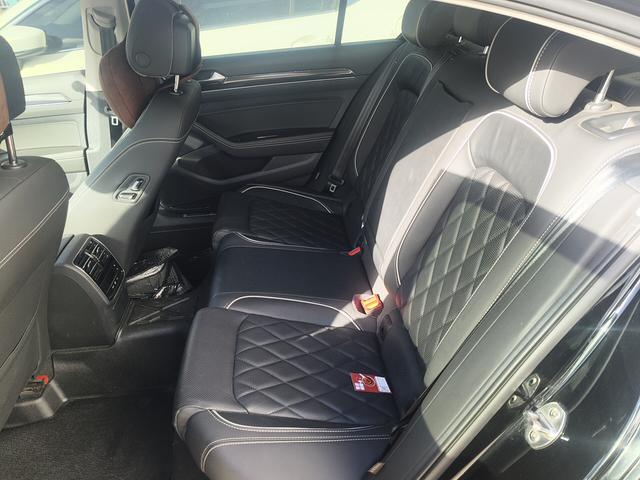 Volkswagen Magotan PHEV 2022 thumb 10
