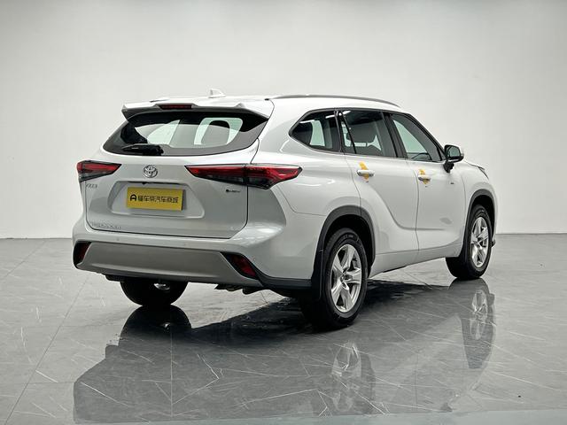 Toyota Highlander 2024 thumb 5
