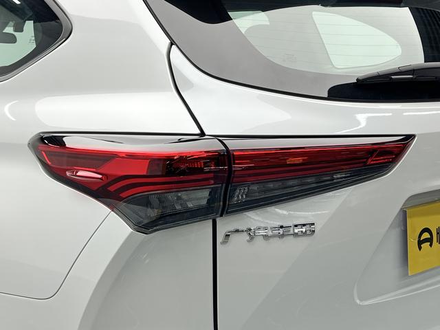 Toyota Highlander 2024 thumb 11