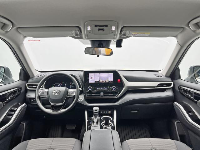 Toyota Highlander 2024 thumb 12