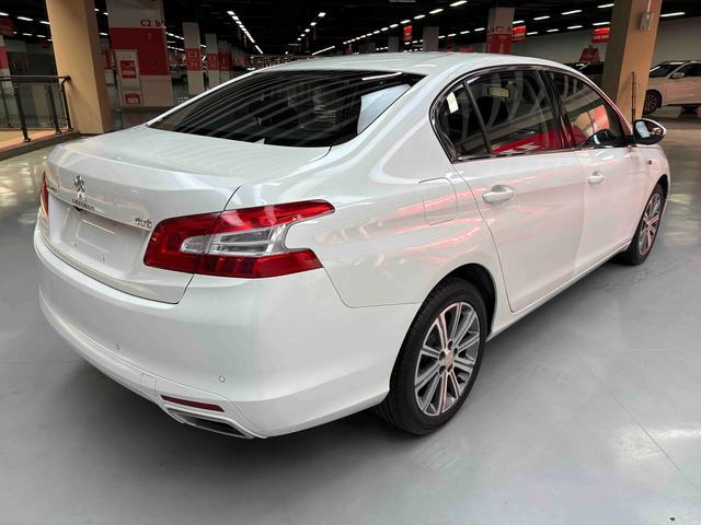 Peugeot 408 2016 thumb 5