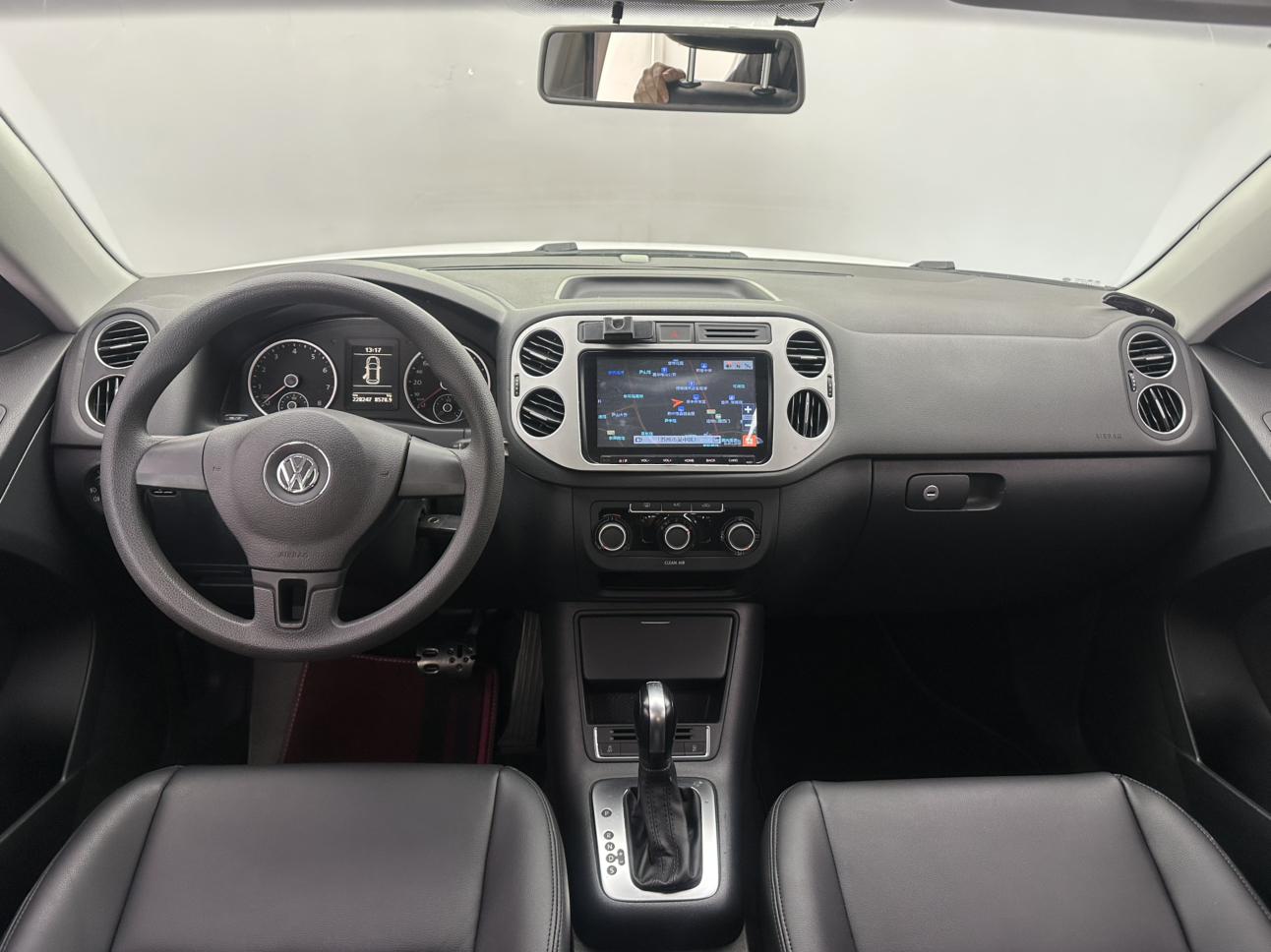 Volkswagen Tiguan 2016 thumb 8