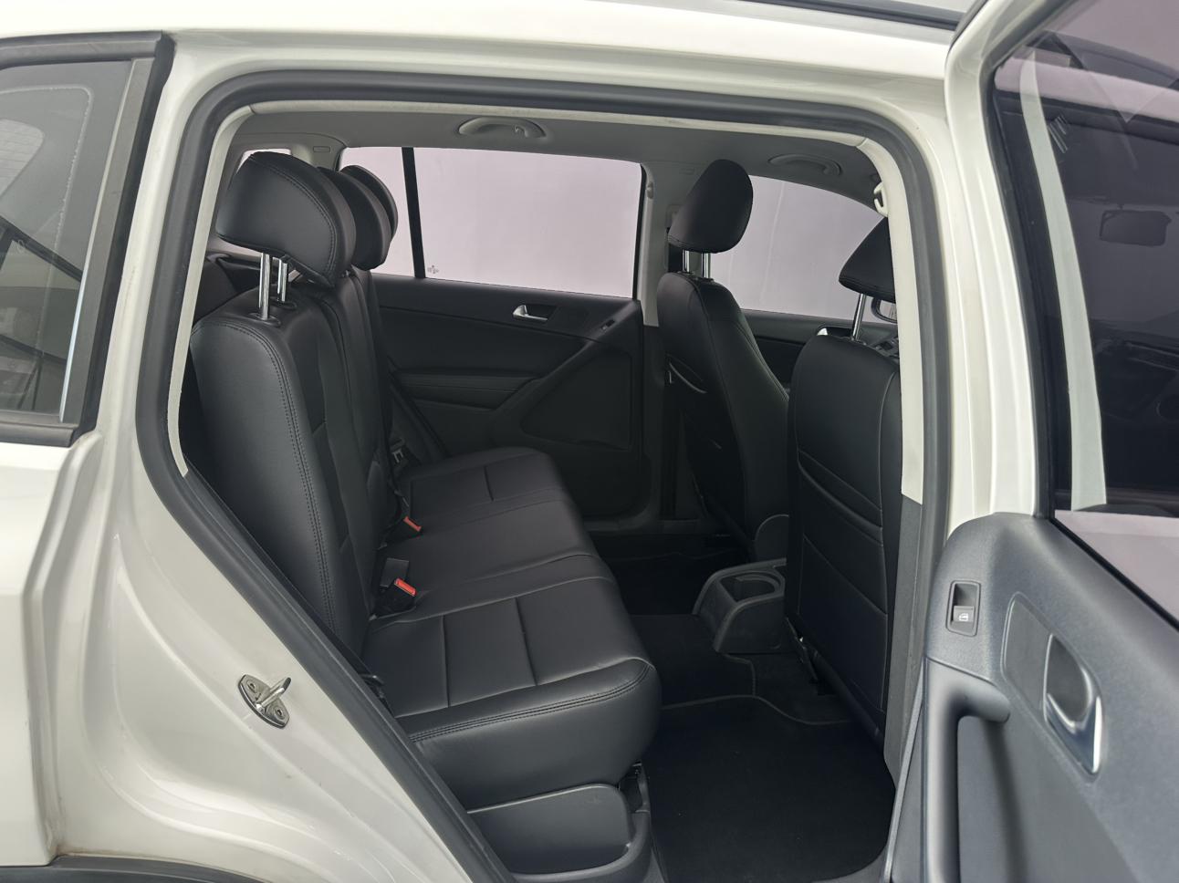 Volkswagen Tiguan 2016 thumb 12