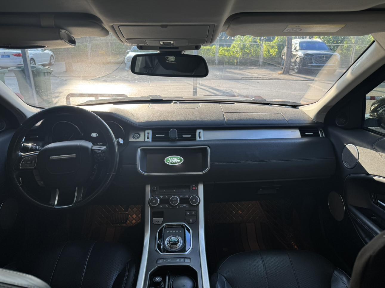 Land Rover Evoque 2017 thumb 6