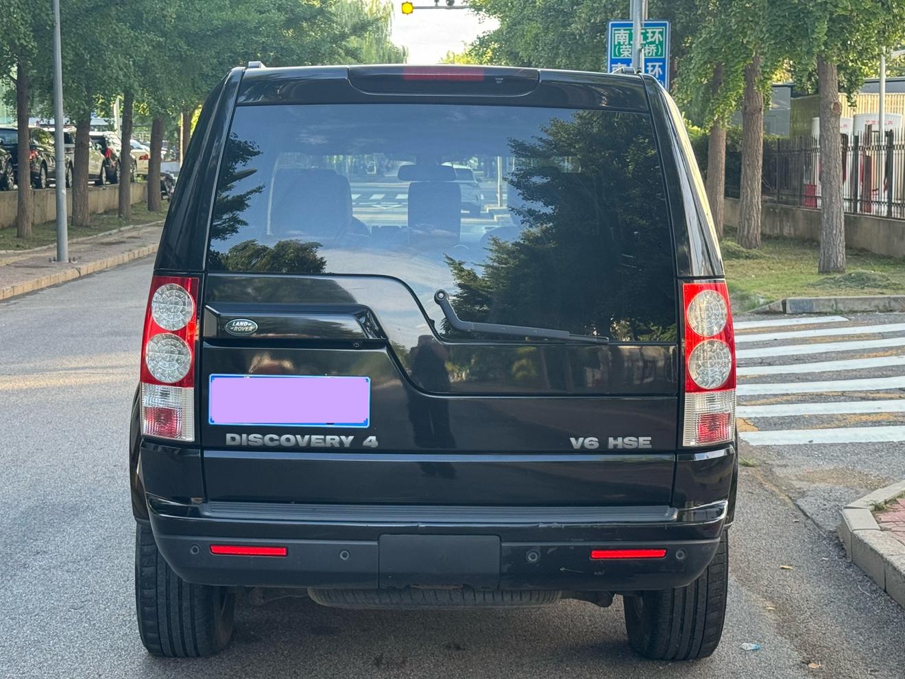 Land Rover Discovery 2011 thumb 3
