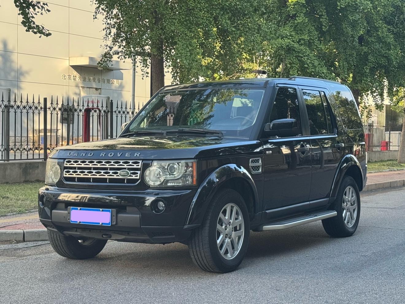 Land Rover Discovery 2011 thumb 6
