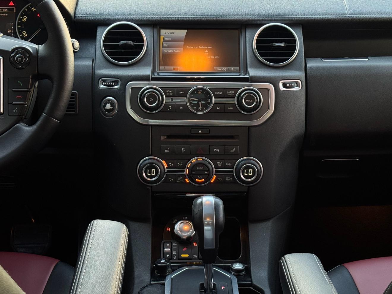 Land Rover Discovery 2011 thumb 9