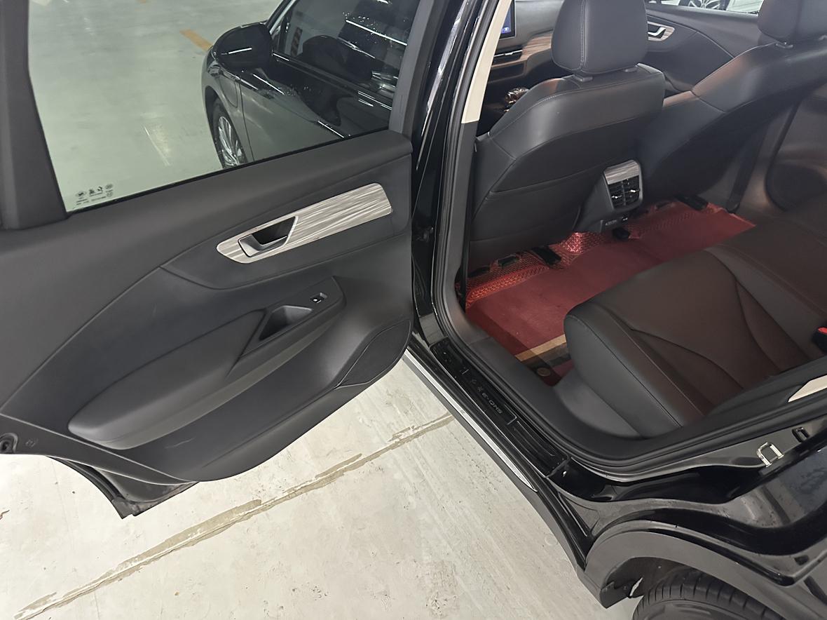 Hongqi E-QM5 2023 thumb 9