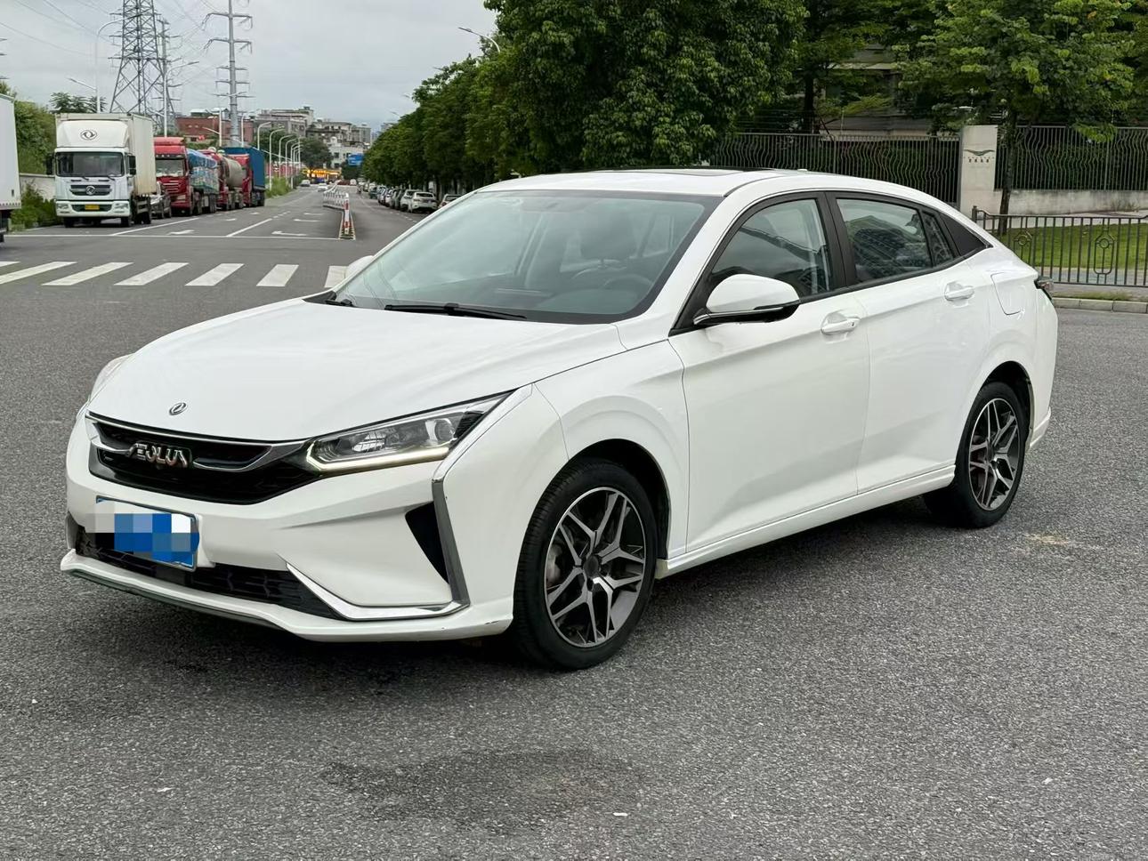 Dongfeng Aeolus Yixuan 2021 thumb 8
