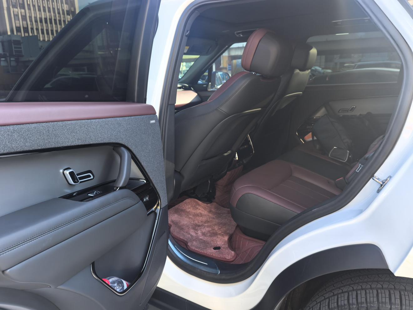 Land Rover Range Rover Sport 2025 thumb 9
