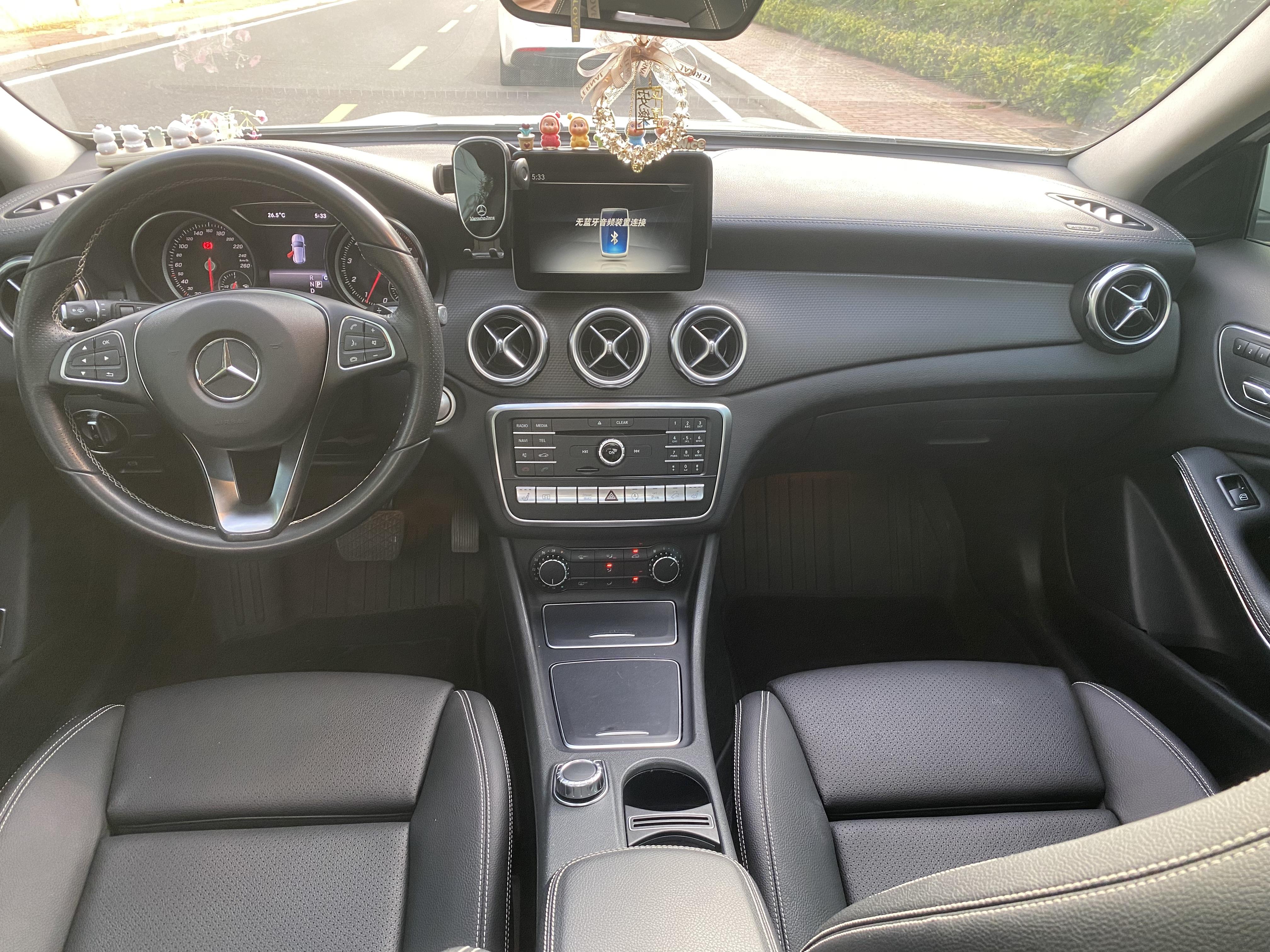 Mercedes-Benz GLA 2017 thumb 7