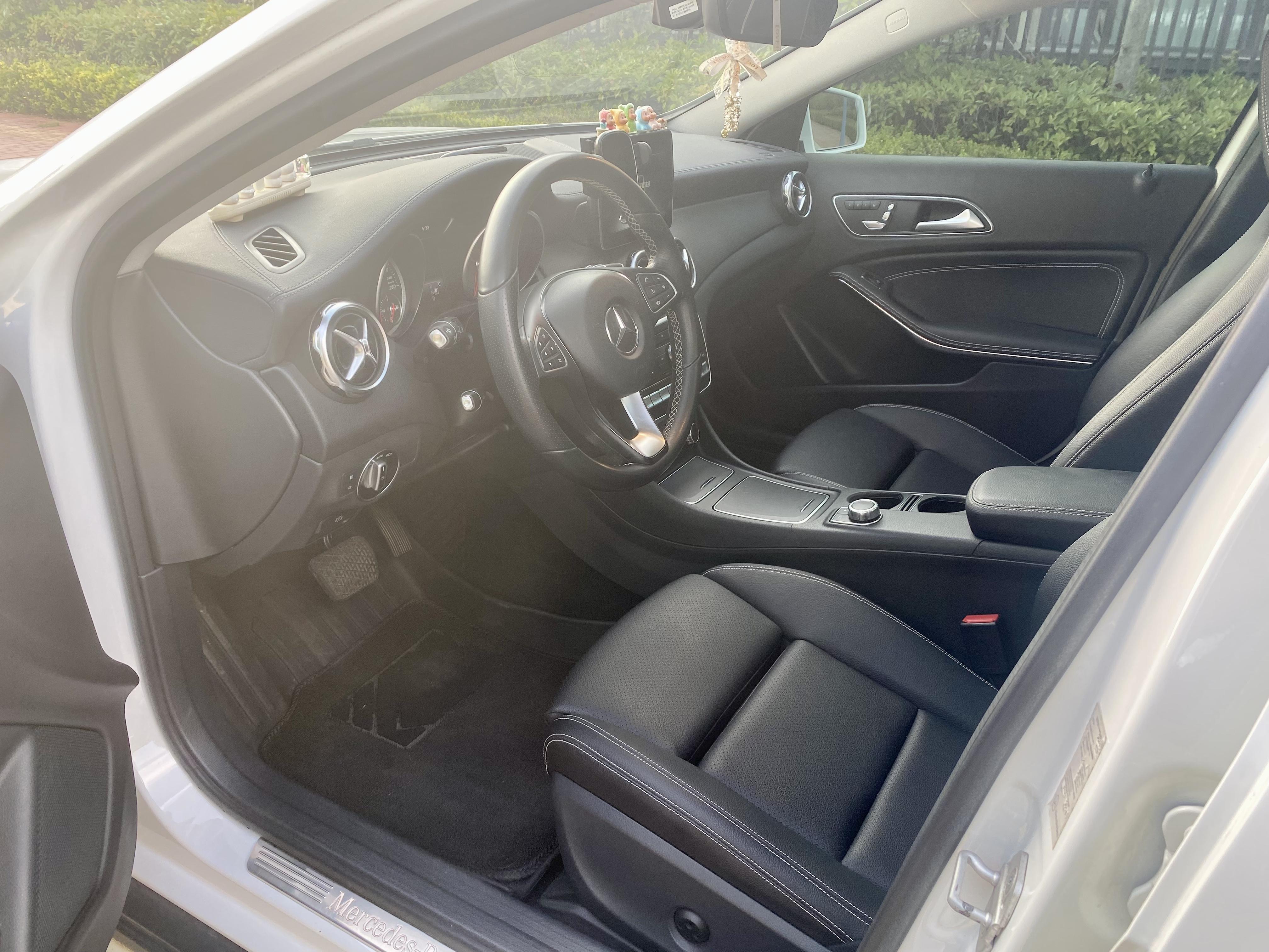 Mercedes-Benz GLA 2017 thumb 10