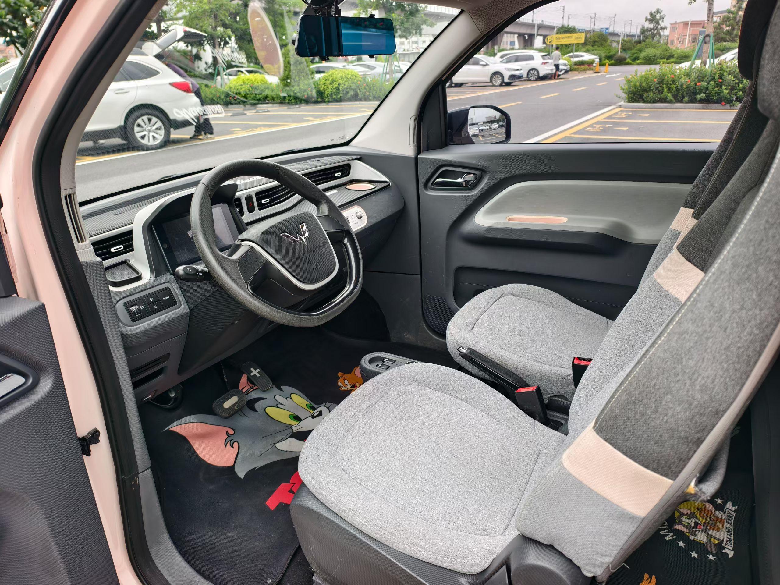 Wuling Mini EV 2021 thumb 10