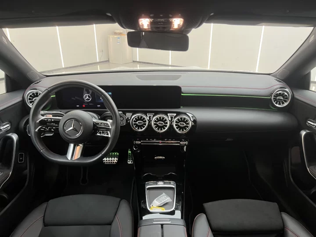 Mercedes-Benz CLA 2025 thumb 8