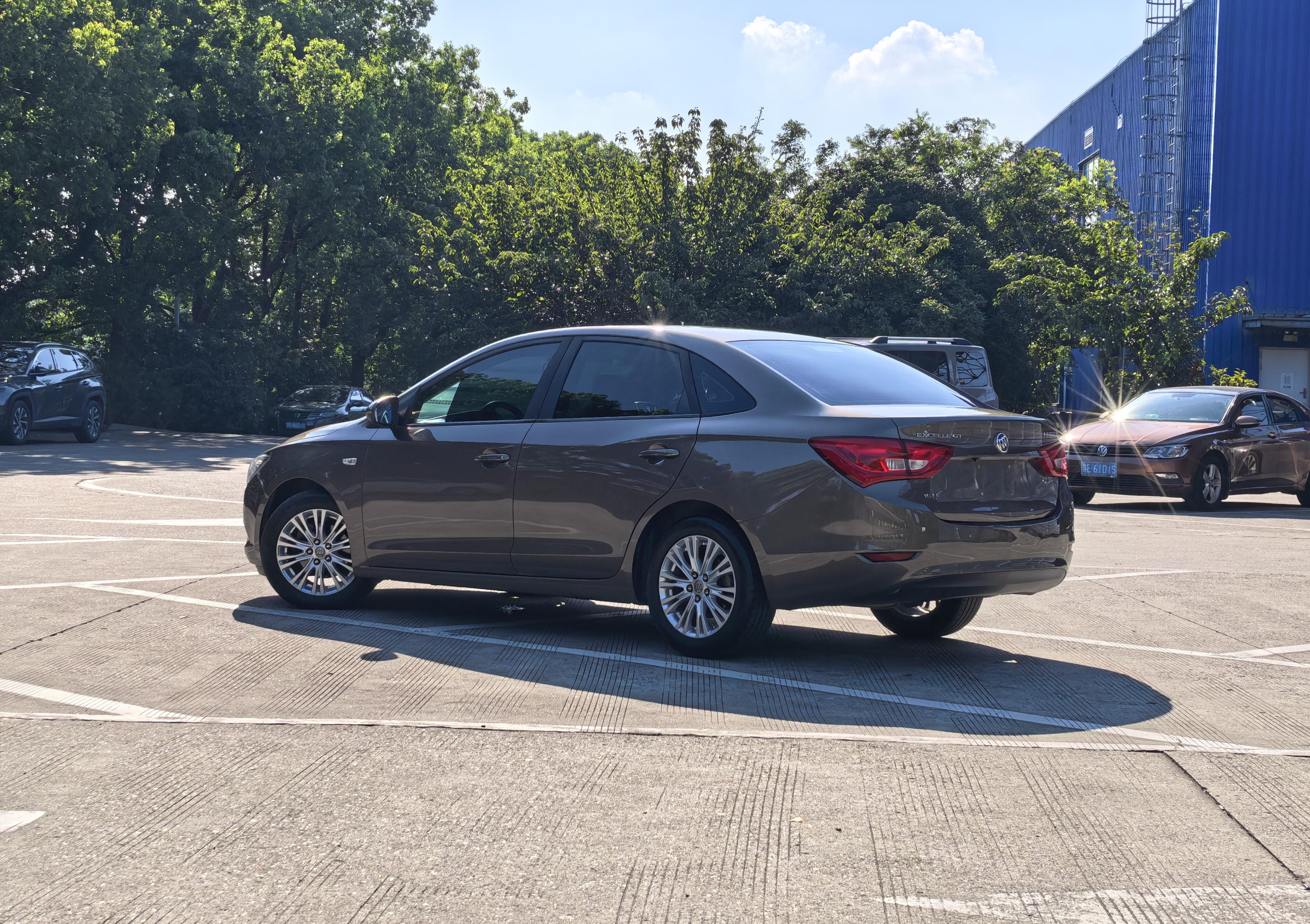 Buick Excelle 2015 thumb 2
