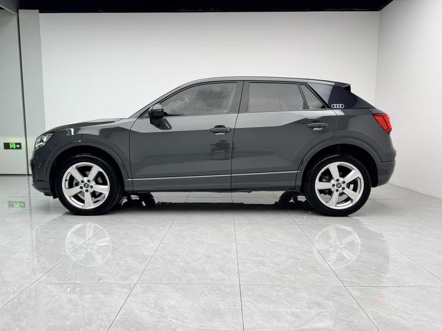Audi Q2 2018 thumb 2