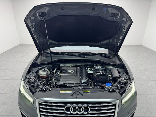 Audi Q2 2018 thumb 8