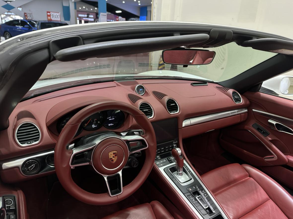 Porsche 718 2018 thumb 7