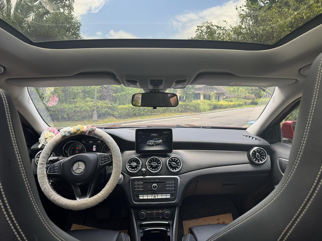 Mercedes-Benz GLA 2017 thumb 5
