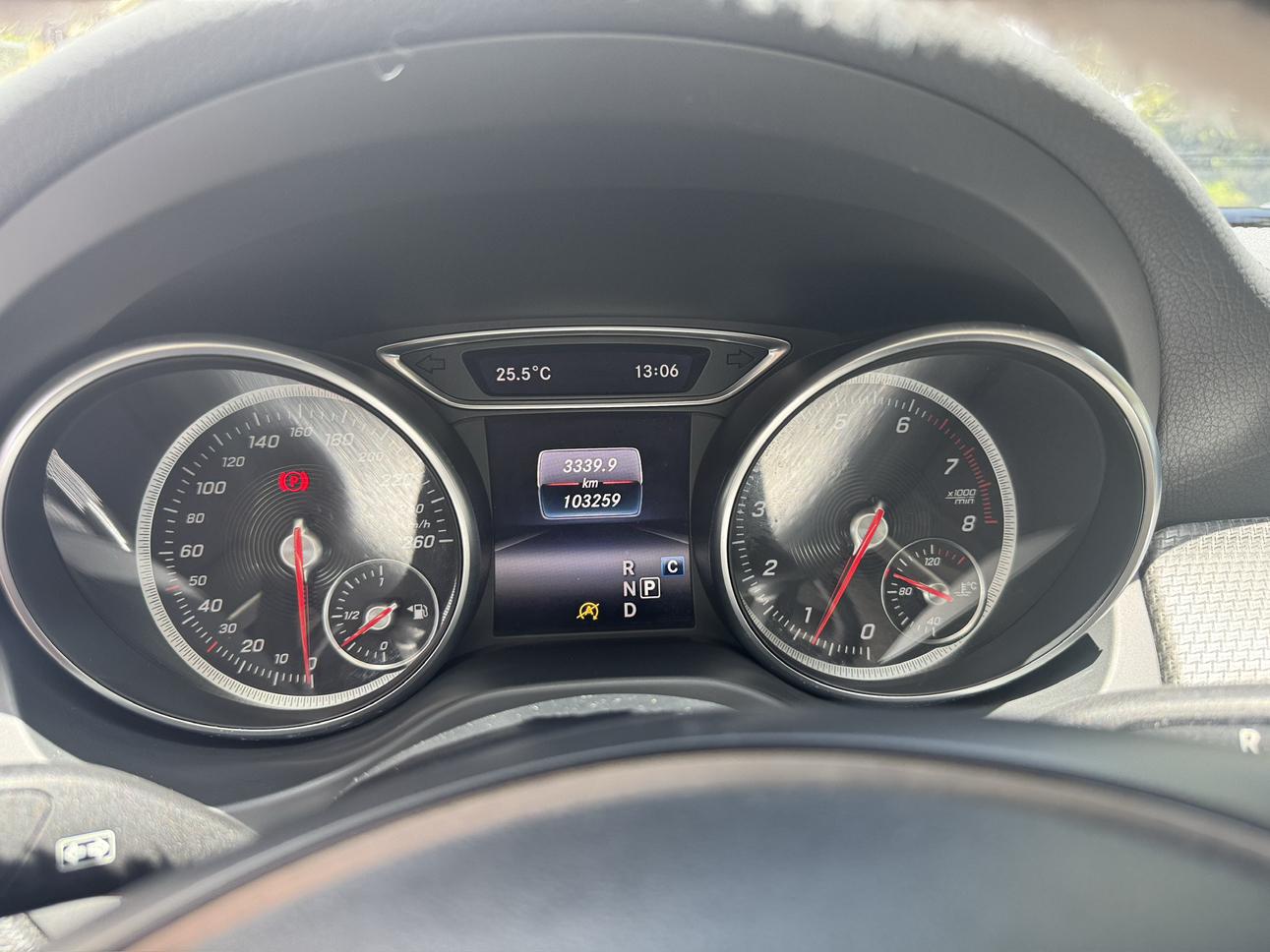 Mercedes-Benz GLA 2017 thumb 6